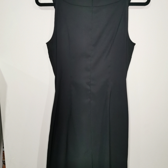 Elegant Black Dress with Crystals - Picture 4 of 4